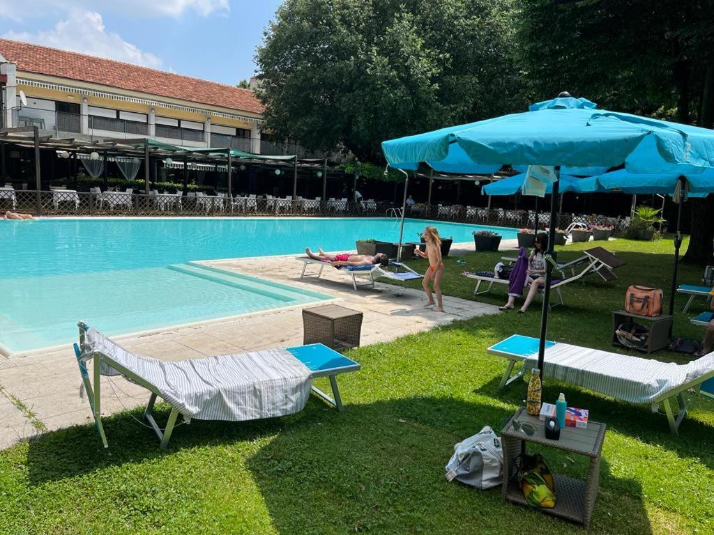 Hotel Sporting Brugherio Exterior photo